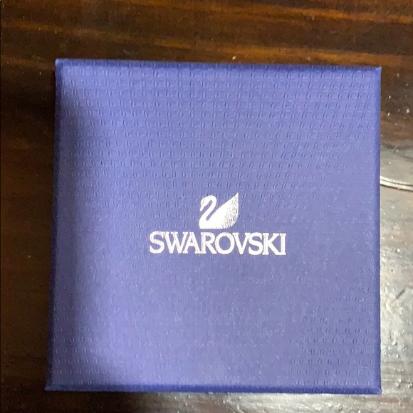 Swarovski Necklace Heart Shaped BEAUTIFUL! - Picture 2 of 4